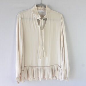 🌿 Cottagecore Dream Blouse 🌿 light flowy and airy
Size medium